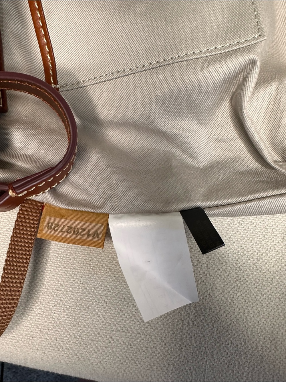 Dooney & Bourke Women's MLB Minnesota Twins Suki Crossbody Bag - Picture 11 of 16